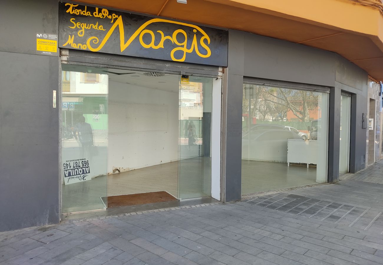 Local comercial en Denia - AL132 local Avda. Alicante 1