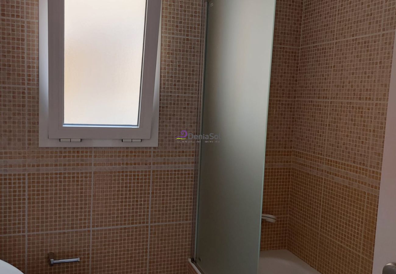 Apartamento en Denia - 145 Playa Esmeralda, 1-7