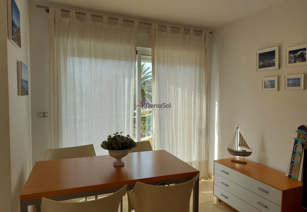 Apartamento en Denia - 145 Playa Esmeralda, 1-7
