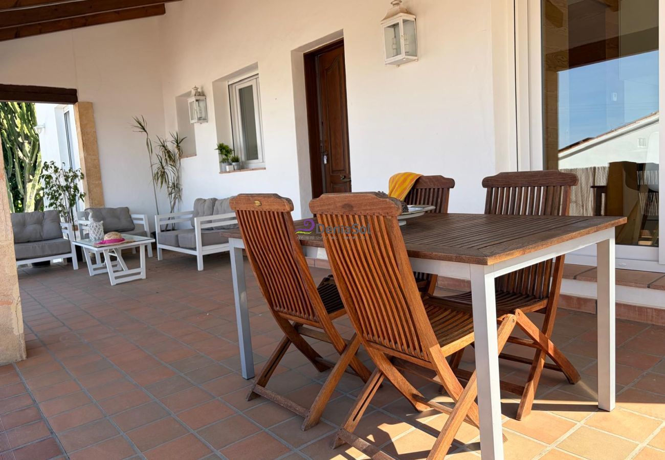 Villa in Denia - 017 Villa Azahar