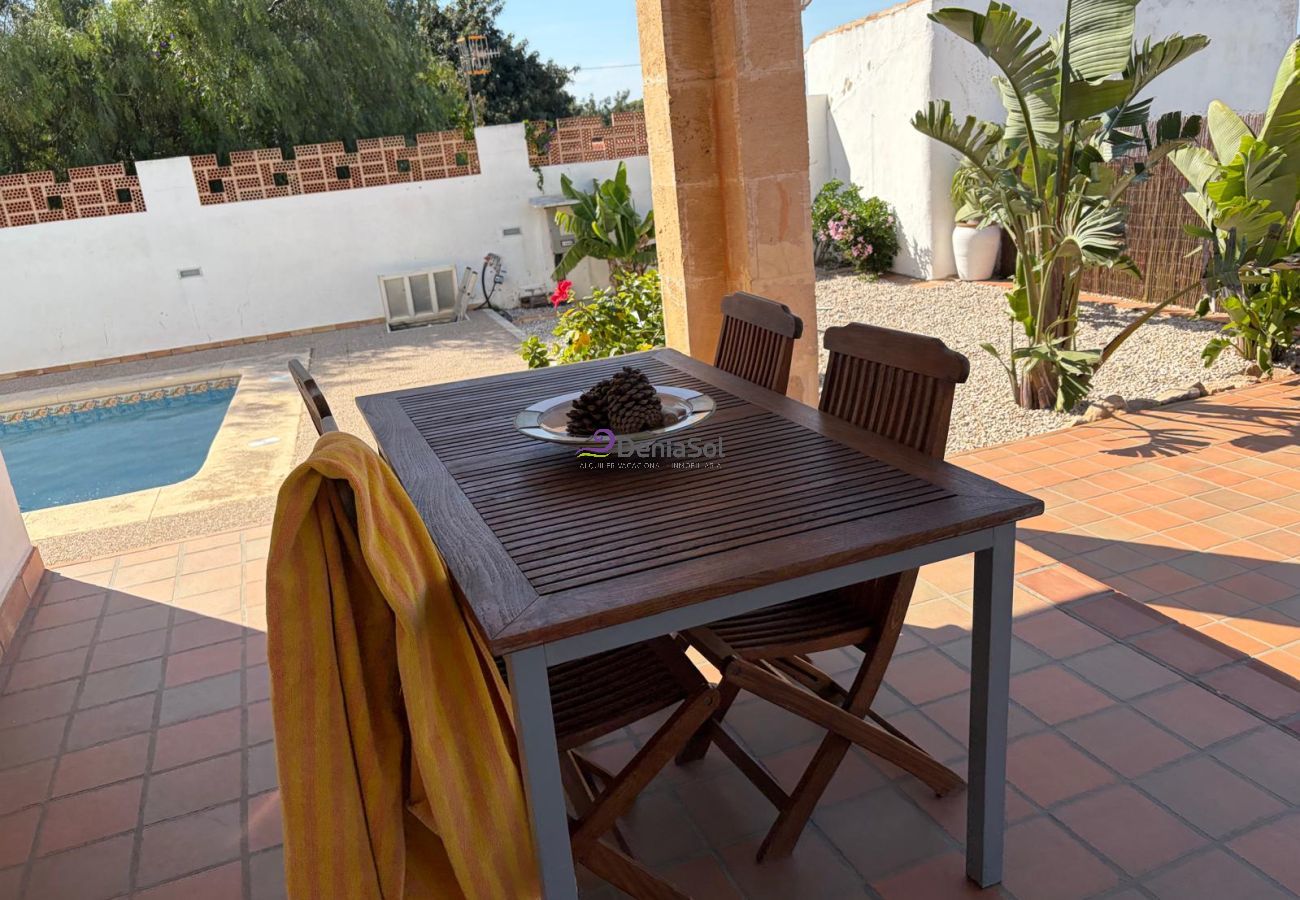 Villa in Denia - 017 Villa Azahar