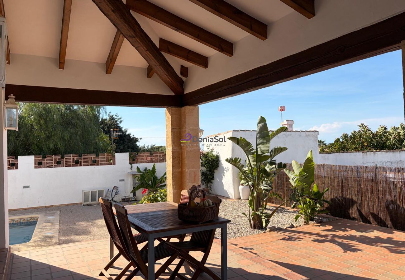 Villa in Denia - 017 Villa Azahar