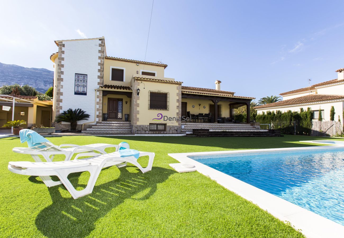 Villa in Denia - 057 Villa Altair