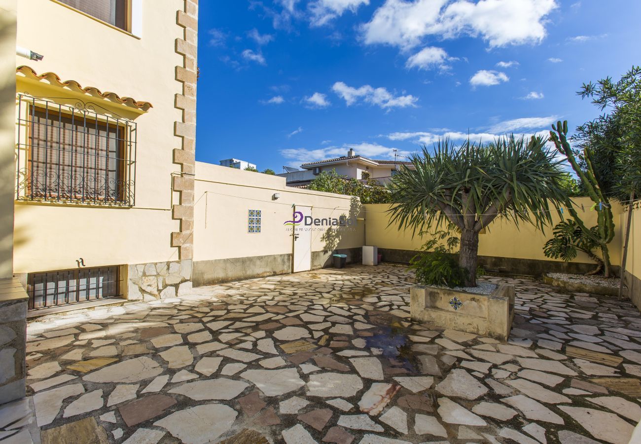 Villa in Denia - 057 Villa Altair