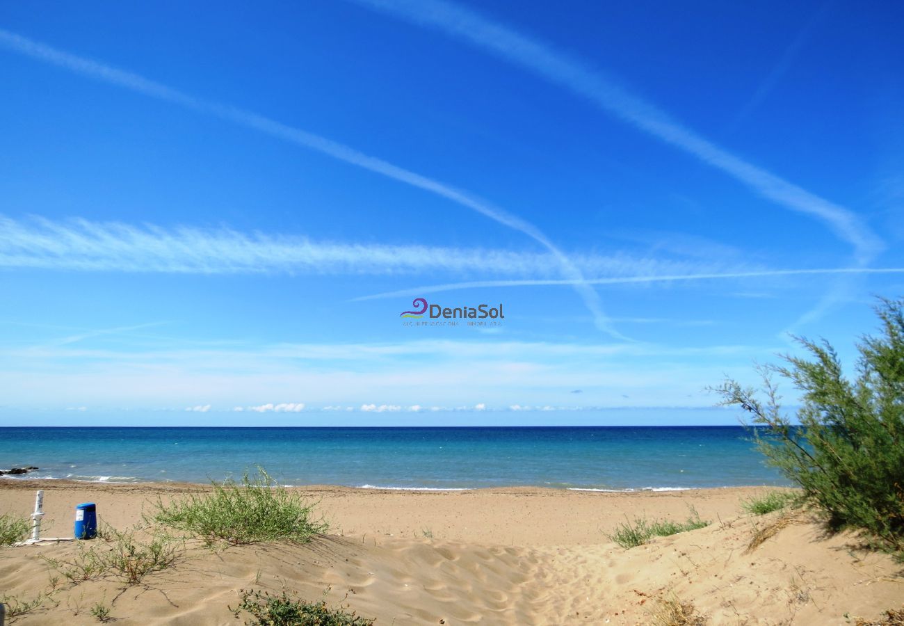 Apartment in Denia - 145 Playa Esmeralda, 1-7