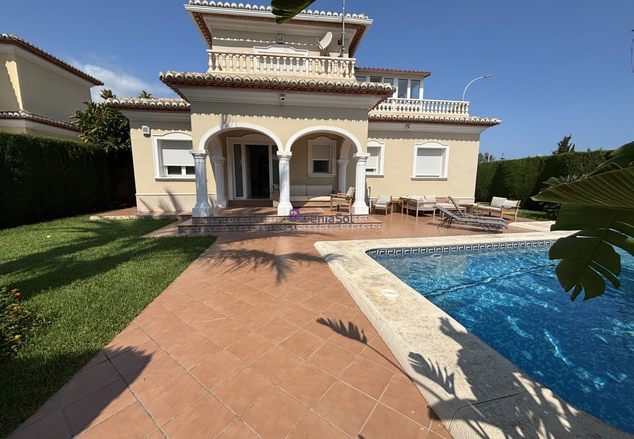 Villa à Denia - 024 Villa Los Arcos