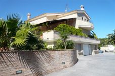 Villa en Denia - DE 180 MONTGÓ